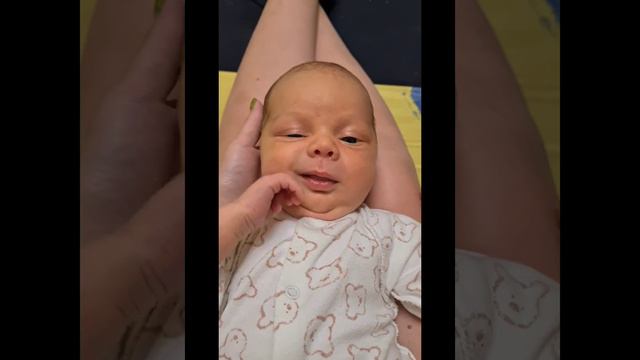 первые 3 месяца Максимки. смотреть онлайн