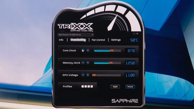 SAPPHIRE Bill Donnelly demo's TriXX Overclocking tool смотреть онлайн