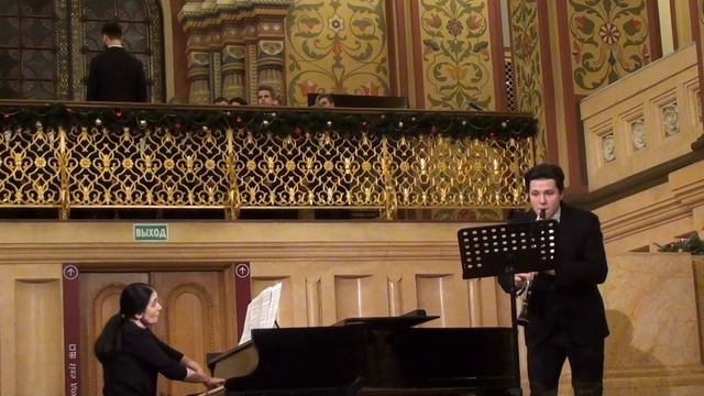Француз. рожд. песня "La Bonne Nouvelle" С. Яковлев (кларнет),Моск. хор. кап. мальчиков шк.№ 123 смотреть онлайн