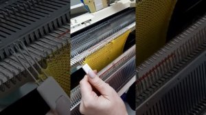 Фасонные убавки по центру рукава