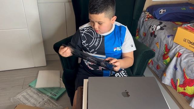 Unboxing my protective hard case for MacBook Pro 16 with touch bar смотреть онлайн