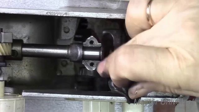 Чайка 132 М. Заход челнока. Люфт челночного вала на главном валу. Видео № 248. смотреть онлайн