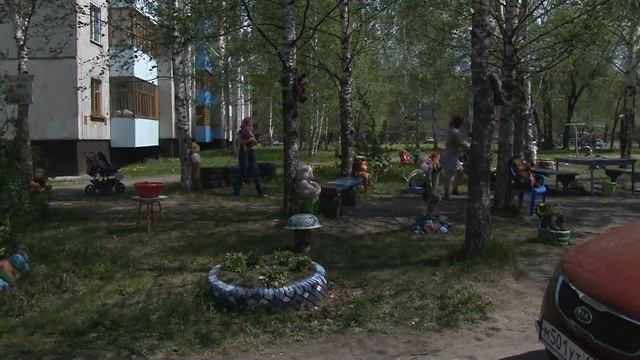 И СЛЫШИТСЯ С ДВОРА ЗАДОРНЫЙ ДЕТСКИЙ СМЕХ смотреть онлайн