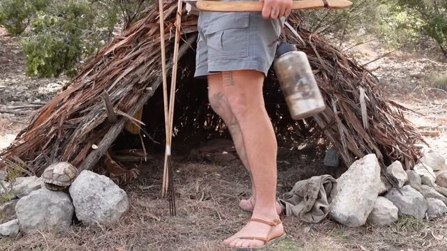 A Day In My Life | Shelter - Fire - Atlatl - Fish #atlatl #survival #primitiveskills #caveman смотреть онлайн
