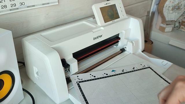 Распаковка ПЛОТТЕРА BROTHER SCANNCUT SDX 1250 смотреть онлайн