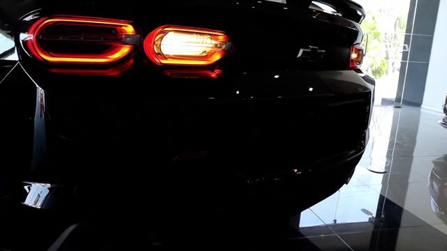 Chevrolet Camaro SS Red Line 2022 - Un auto legendario, con un futuro incierto. смотреть онлайн