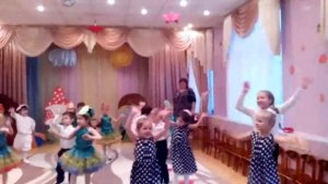 ◕Танец така така та◕