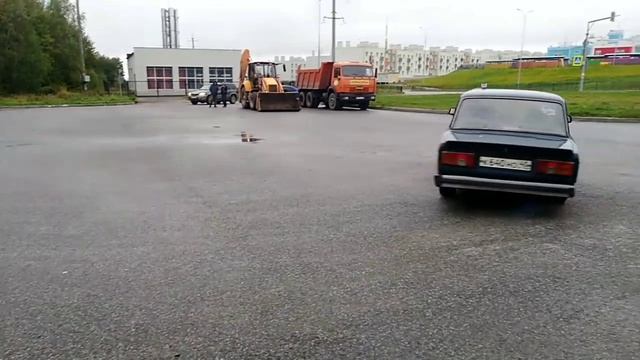 СЕРЫЙ DAF95XF,кардан и Дальнобой.Калуга,дом, дрифт на жигуле. смотреть онлайн