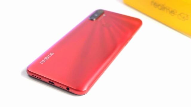 Realme C3, игровой смартфон за копейки / QUKE.RU / смотреть онлайн
