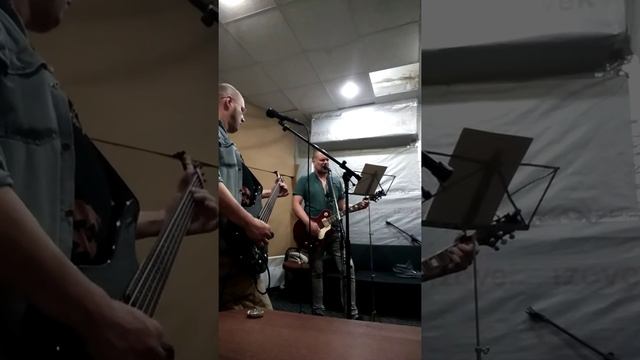 38 попугаев - Песня оптимиста смотреть онлайн