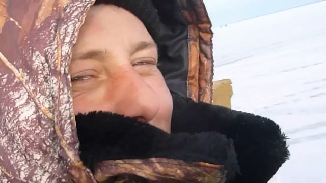 На снегоходе в креницах.MOV смотреть онлайн