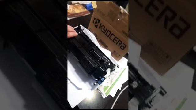 принтер KYOCERA М2735dn замена картриджа))) смотреть онлайн