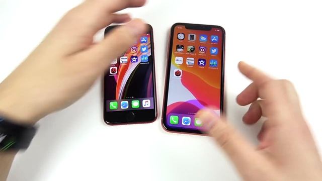iPhone SE 2020 vs iPhone XR Speed Test! смотреть онлайн
