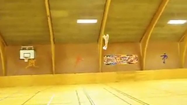 Rc. Flying with a half wing after crash смотреть онлайн