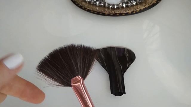 ОБЗОР ЗАКАЗА AVON 13 2019 ? | НОВИНКИ 13/14 каталогов: подарки, парфюмы, кисти, уход смотреть онлайн