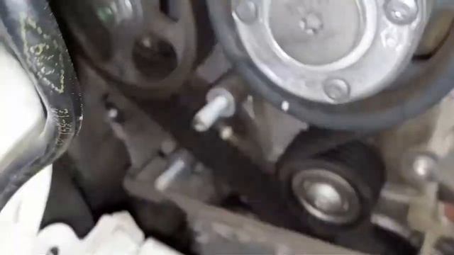 Рено флюенс!!…ремень грм!! Проверяем состояние смотреть онлайн