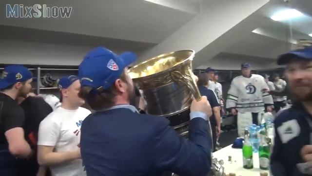 КАК ЖИВЕТ АЛЕКСАНДР ОВЕЧКИН)) смотреть онлайн