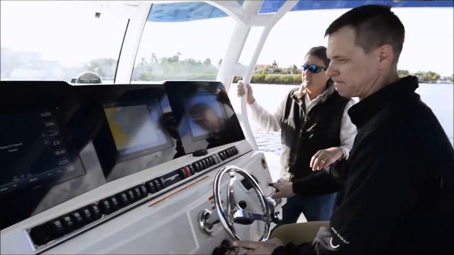 HydraSports Custom ~ 53 Sueños ~ World's Largest Outboard Center Console