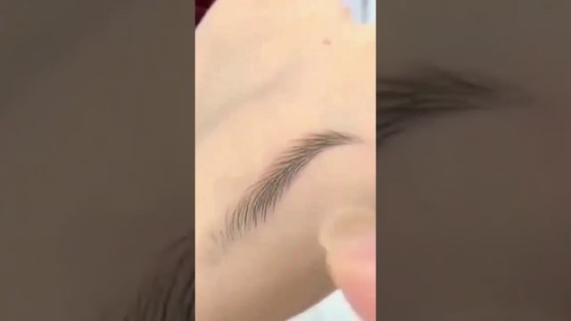 Маркер для бровей Glam Outfit смотреть онлайн