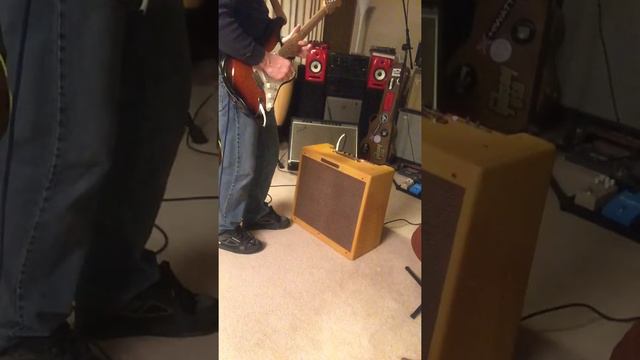 57 Fender Reissue Bandmaster смотреть онлайн