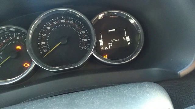 Renault Logan stepway загорелся чек о неисправности системы. смотреть онлайн