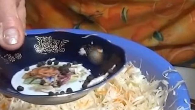 Как засолить хрустящую капусту в домашних условиях просто и вкусно смотреть онлайн