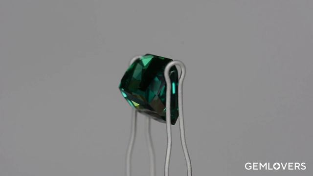 Яркий сине-зеленый турмалин огранки радиант 4.10 ct смотреть онлайн