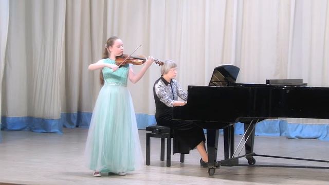 Ушакова Полина - Б.Барток - Румынские народные танцы смотреть онлайн