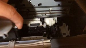 Прочистка печатающей головки самостоятельно. Принтер EPSON не печатает цвета