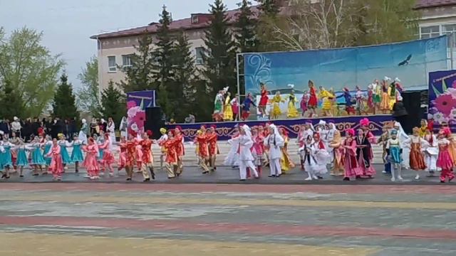 Житикара Первомайская. 1 мая 2022 г. смотреть онлайн