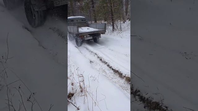Прогулка по лесу на уазе смотреть онлайн