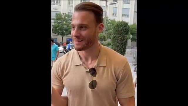 Serenay Sarıkaya ответила на то, что сказала Ханде Эрчел за короткое время!