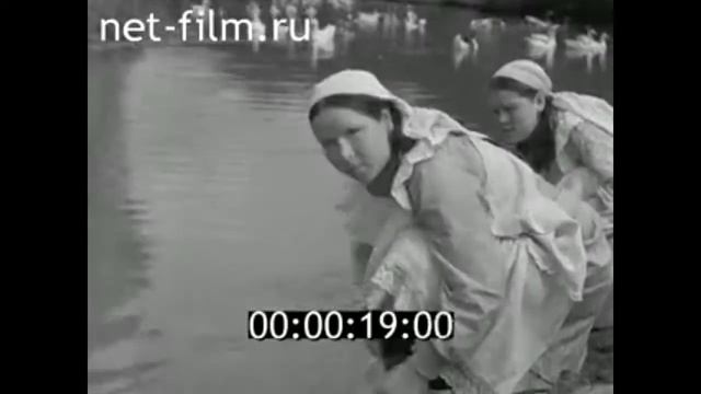 1945г. Татарская песня при отбивании холста смотреть онлайн