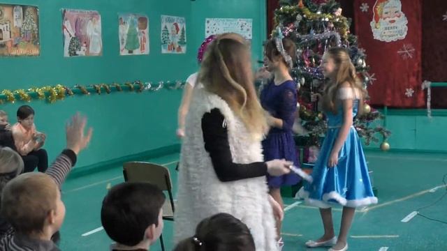 Мисс Снегурочка 2017, школа №5, Батицкая Елена смотреть онлайн