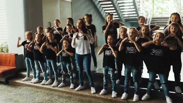 Прем'єра кліпу 'Little Blues' Зомбі │ KOLA Зомбі смотреть онлайн