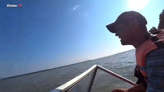 Прокатились ПО ВОЛНАМ на катере/ОСЫПАЛСЯ ПОЗВОНОЧНИК! смотреть онлайн