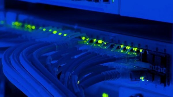 Серверная комната ⧸ Server room