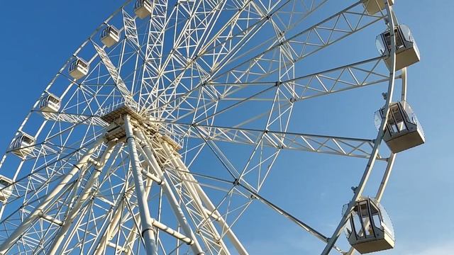 Анапа. Колесо обозрения. Лето 2023. смотреть онлайн