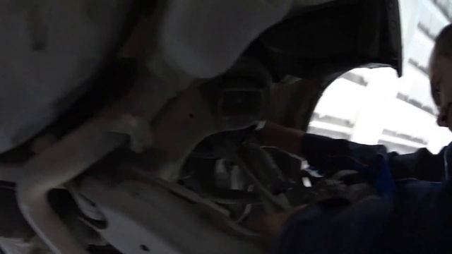 Пневмоподвеска Мерседес W221 (снимаем заднюю пневмостойку). Airmatic W221