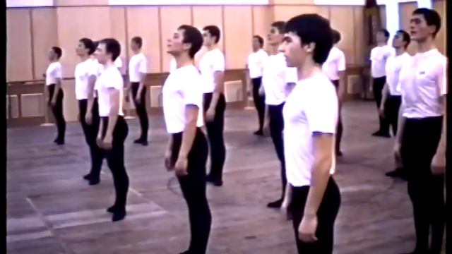 Классический танец (Мужчины). Classical ballet. (Part 3) смотреть онлайн