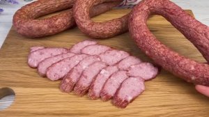 Как сделать колбасу дома! Это самая вкусная домашняя колбаса!