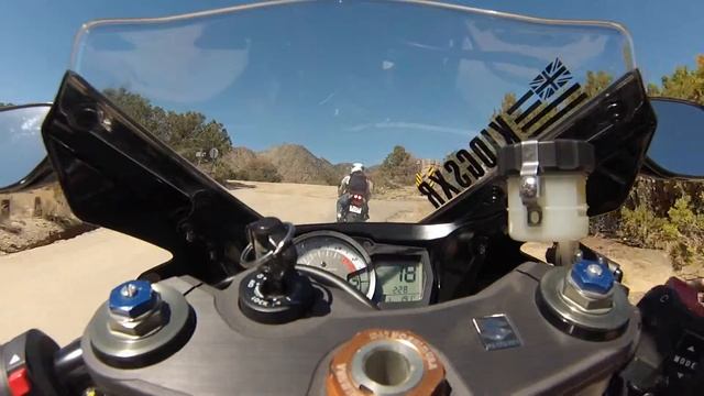 Chasing a GSXR L2 750 (uphill/downhill) Run 2 смотреть онлайн