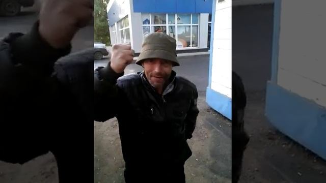 Лихославль алкаш отжигает