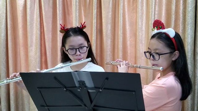 White Christmas Flute Duet Played by Siblings смотреть онлайн