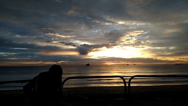 KChristmas Reload 2021 see the clouds react CYMATICS смотреть онлайн