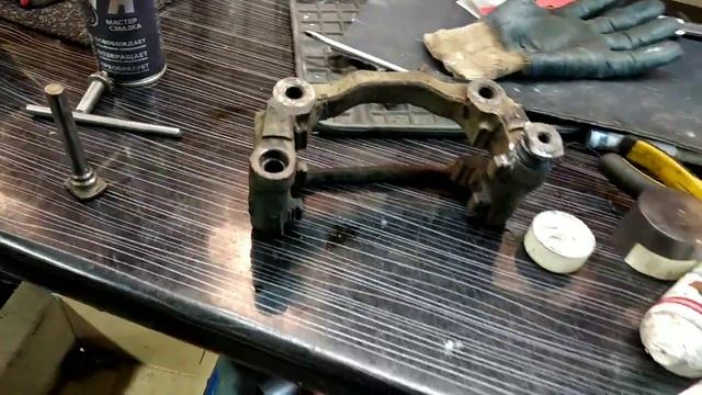 Правильная замена задних тормозных колодок Форд Транзит 2.4. PILEHGA лучшие колодки из дешмана. смотреть онлайн