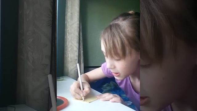 Как обмануть свой мозг с помощью зеркала и листка бумаги! смотреть онлайн