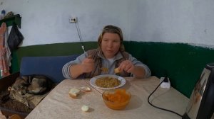 ЖИЗНЬ В ДЕРЕВНЕ /ДЕРЕВЕНСКИЕ БУДНИ /РАБОТА ПО ХОЗЯЙСТВУ