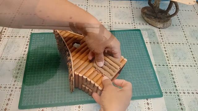 Теремок для гномика из деревянных палочек! Декор для клумбы. смотреть онлайн