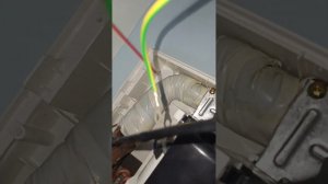 Если щёлкает скрипит трещит пластик пластмасса корпус кондиционера при температурных изменениях